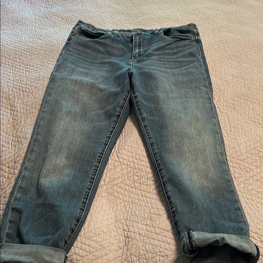Blank NYC Women's Cropped Blue Jeans